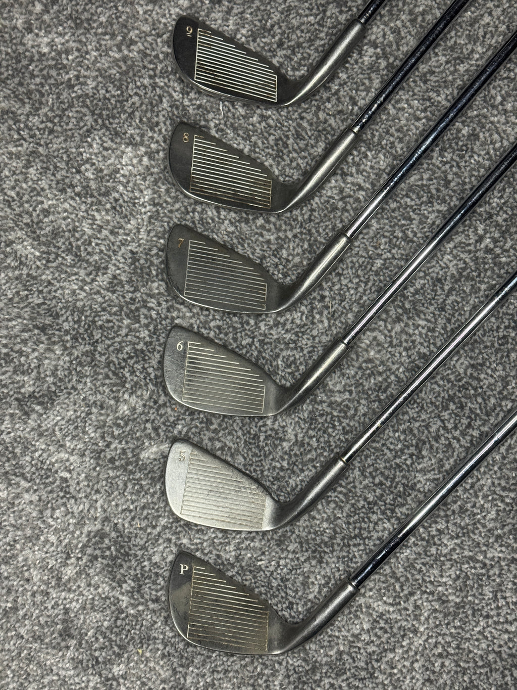 Tour Model III Li-Grlive Cavity Iron Set – Right-Handed – Steel Regular – Good Condition