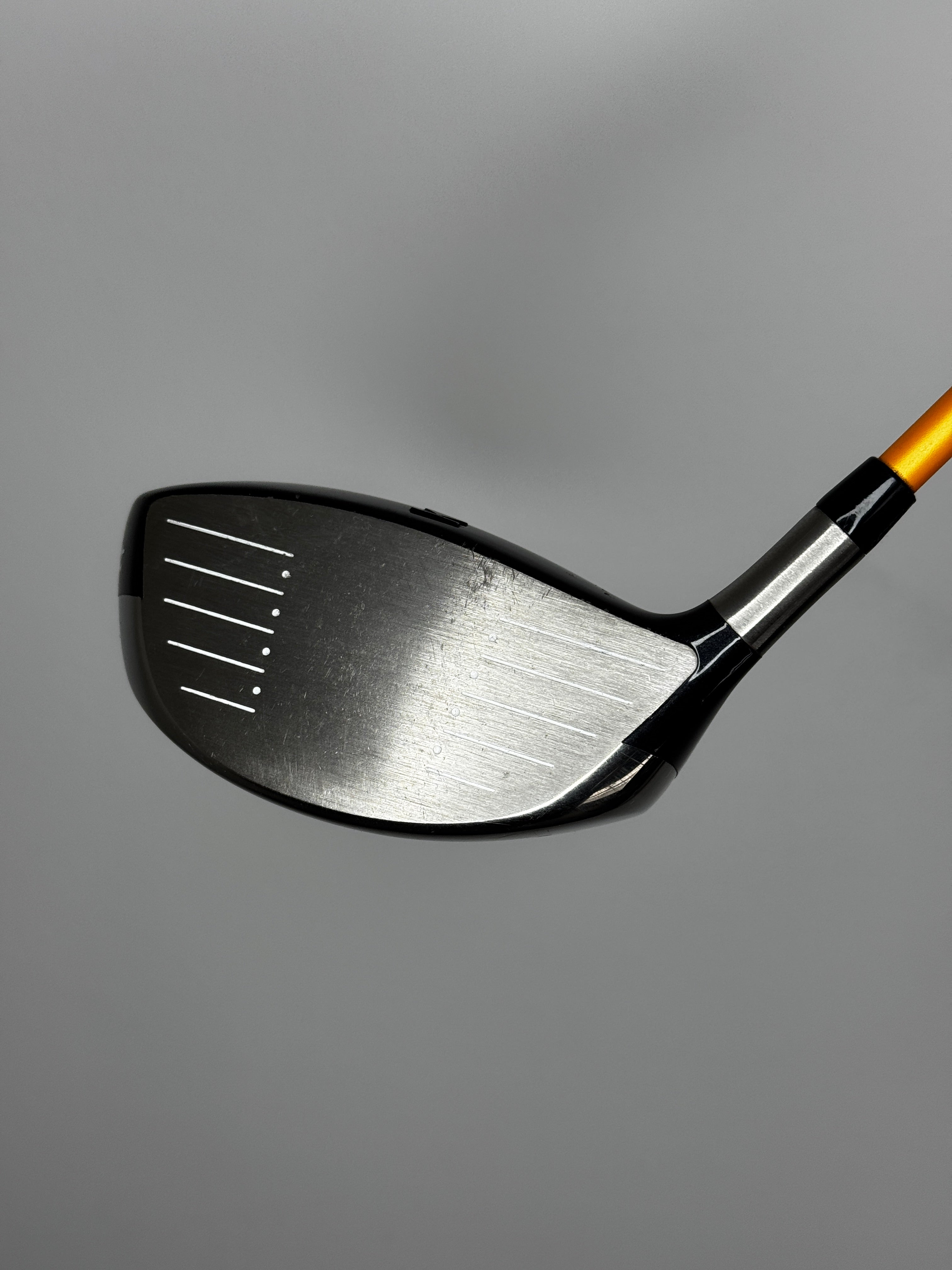 Titleist 909D3 Driver 8.5° | Right-Handed | X Stiff Flex | Good Condition