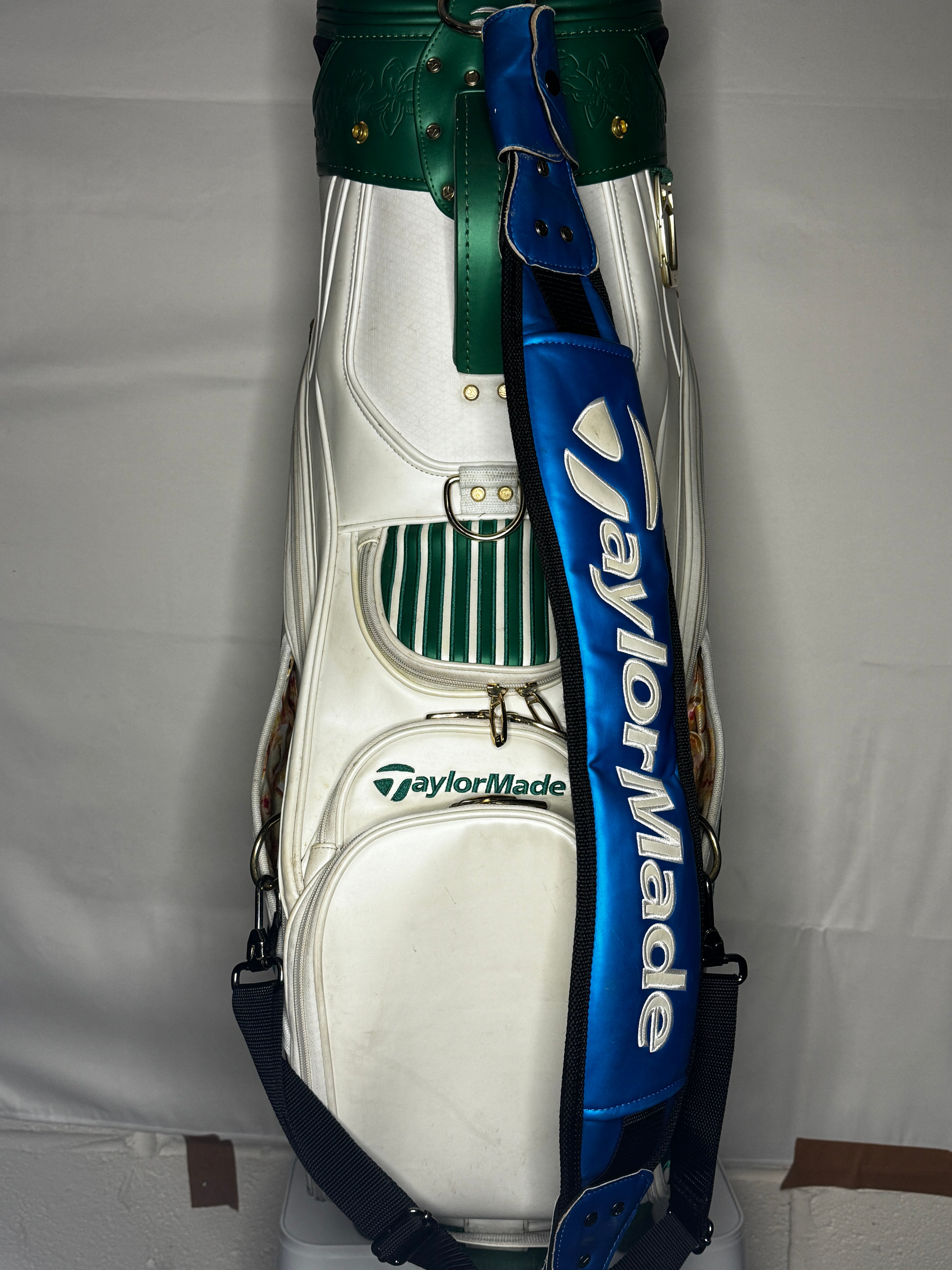 TaylorMade Tour 2020 Masters Cart Bag | White & Green | Extremely Rare | Excellent Condition