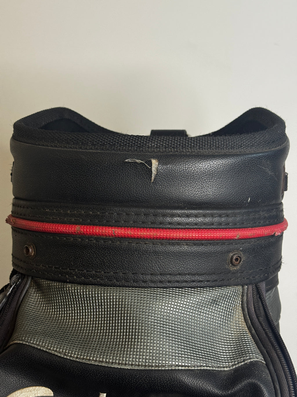 TaylorMade Leather Tour Cart Bag | 6-Way Divider | Adjustable to 3-Way | Good Condition