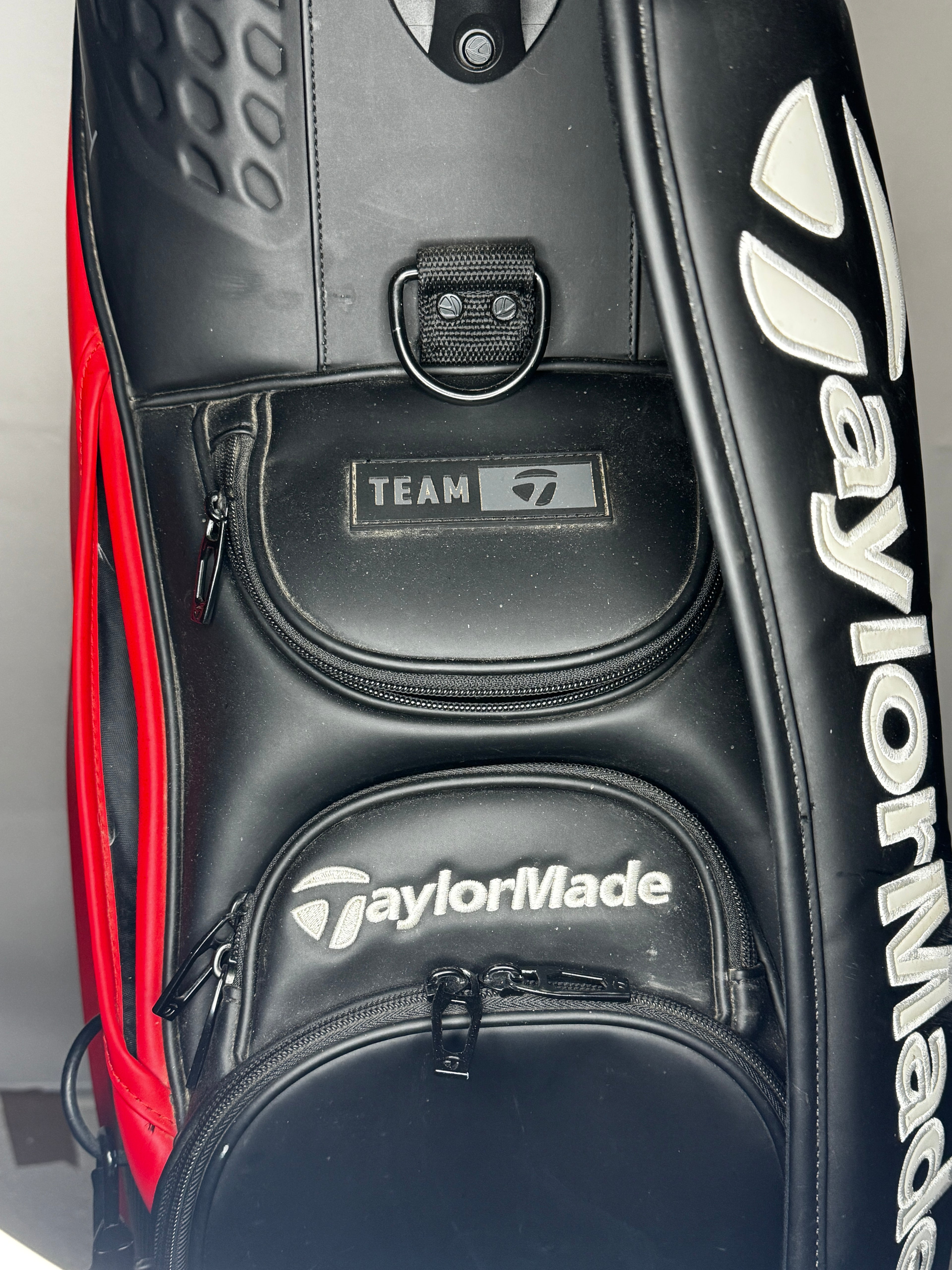 TaylorMade Tour Staff Stealth Cart Bag | Red & Black | With Rain Cover | Very Good Condition